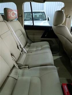 تۆیۆتا لاند کروزەر